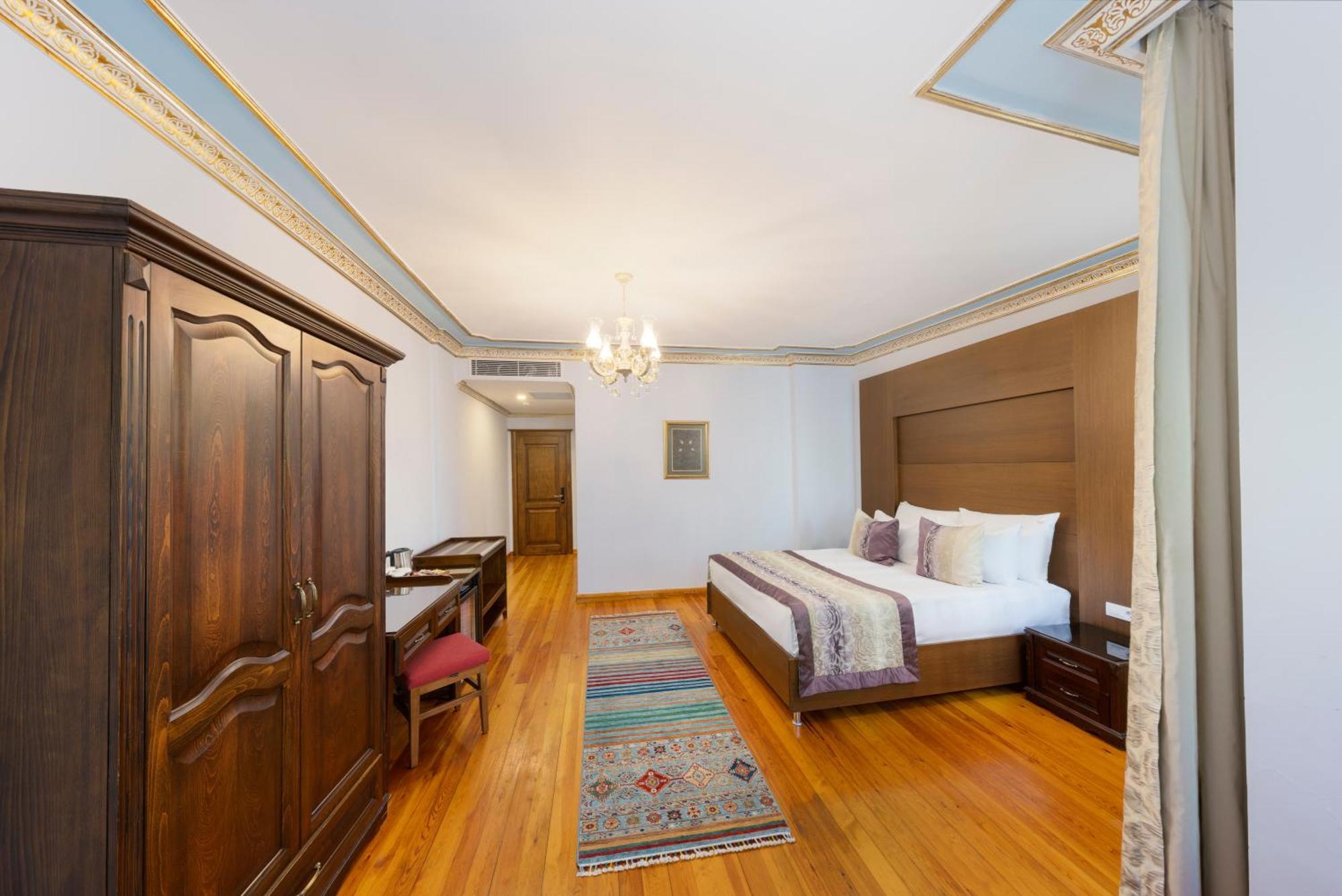 เซเวนฮิลล์ โฮเต็ล Hotel อิสตันบูล ภายนอก รูปภาพ
