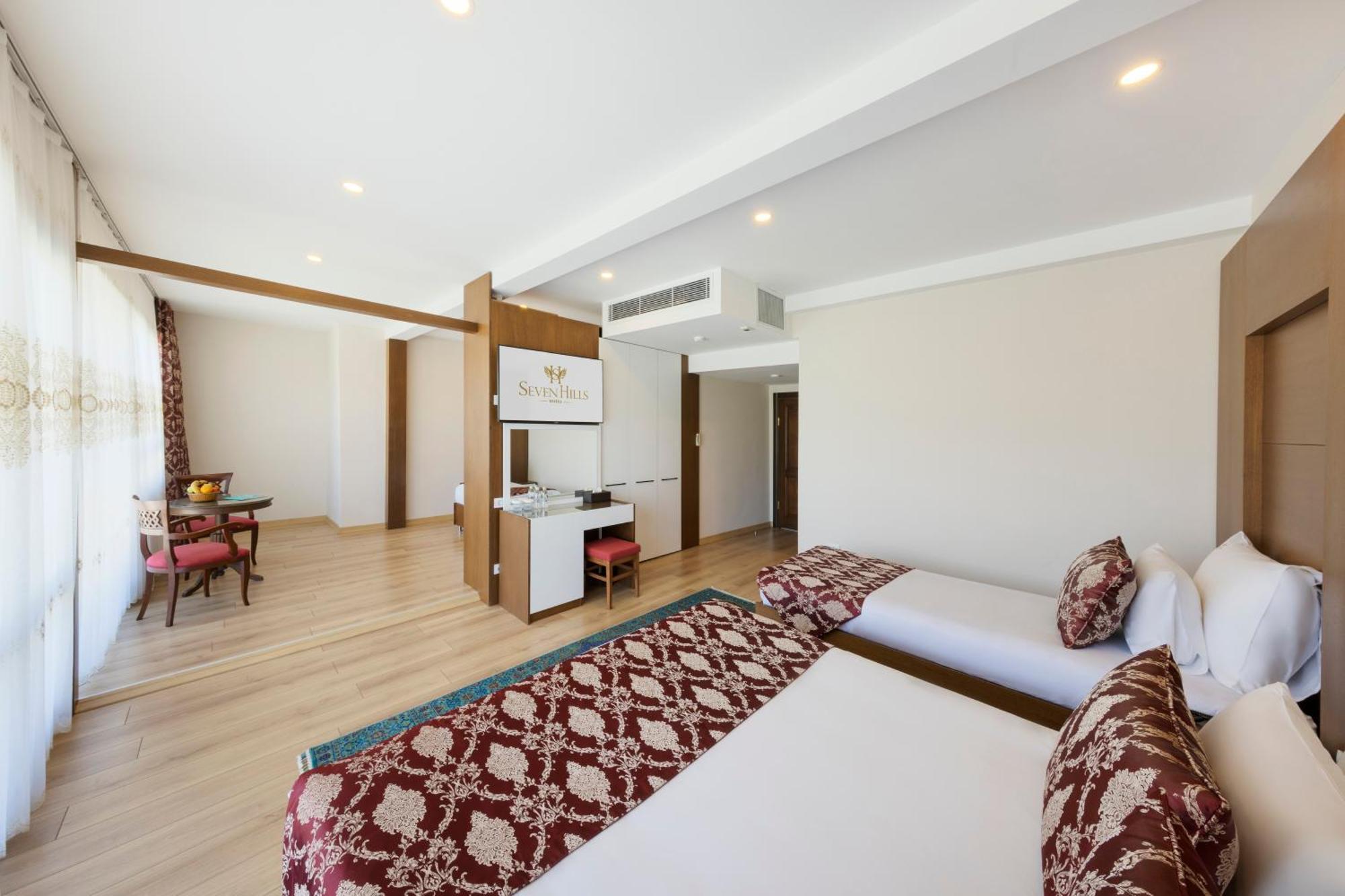เซเวนฮิลล์ โฮเต็ล Hotel อิสตันบูล ภายนอก รูปภาพ