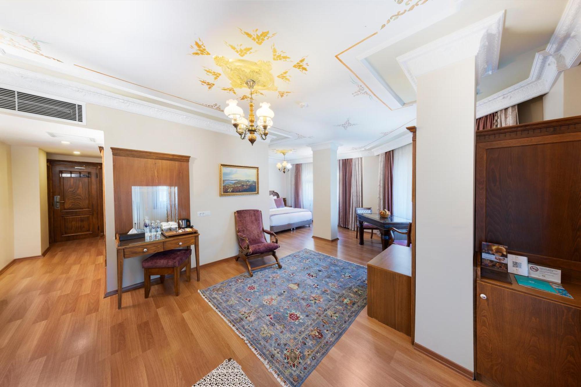 เซเวนฮิลล์ โฮเต็ล Hotel อิสตันบูล ภายนอก รูปภาพ